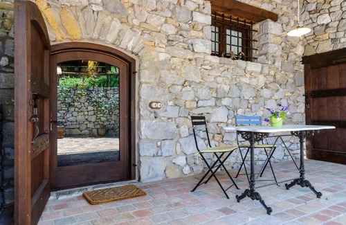 Montagut Casa | Agroturismo Garrotxa pareja-familia