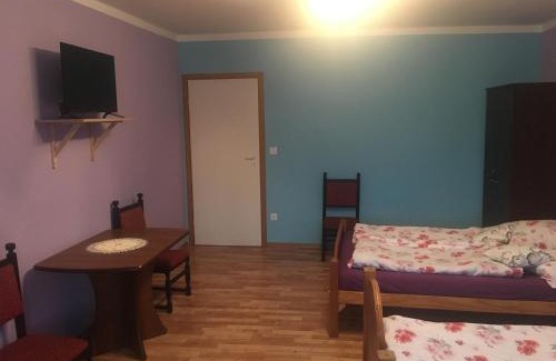 Mirsk Casa | Agroturystyka pod świerkami