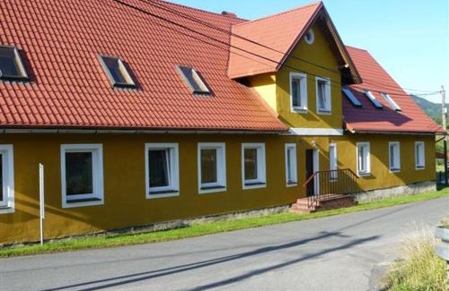 Nowy Gierałtow Casa | Agroturystyka STANICA