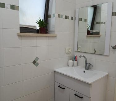 Lehavot HaBashan Casa | AguaLife - A private room with private shower