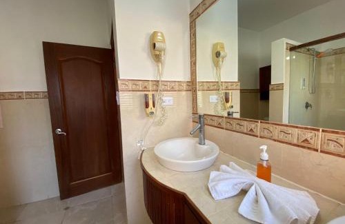 Cabarete Apartamento | Agualina Kite Hotel Oceanfront Apartments