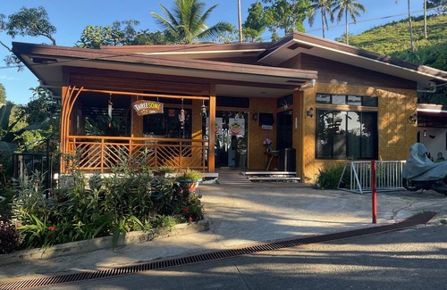 Cebu Cabina | Aguanga Cabin at Threesome Cafe