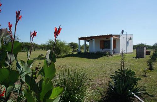 Chajari Casa | "AGUAPÉ" Alojamiento rural con PILETA