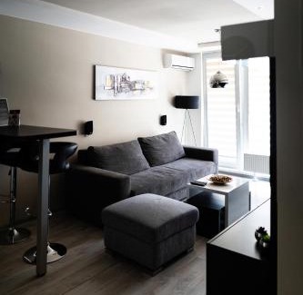 Zapad Apartamento | AH Považská