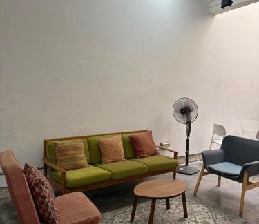 Downtown George Town Casa | Ah Tong Residence - 3 mins to Kimberley Night Market