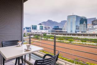 Victoria and Alfred Waterfront Apartamento | aha Harbour Bridge Hotel & Suites