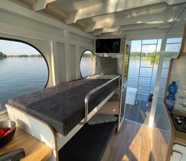 Werder Alquiler De Eote | AhoiWerder Rollyboot Florina führerscheinfrei