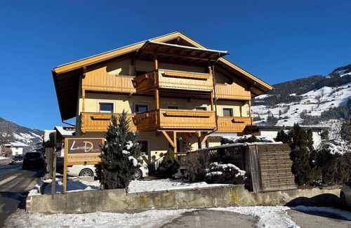 Schwendau Apartamento | AHORN, 120m², Schwendau/Hippach, 2.5km from the ski area in Landhaus Daum