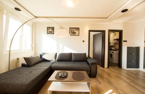 Vracar Apartamento | Ahoy Belgrade Luxury Apartment