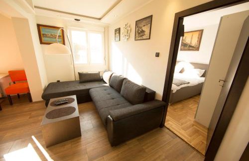 Vracar Apartamento | Ahoy Belgrade Luxury Apartment