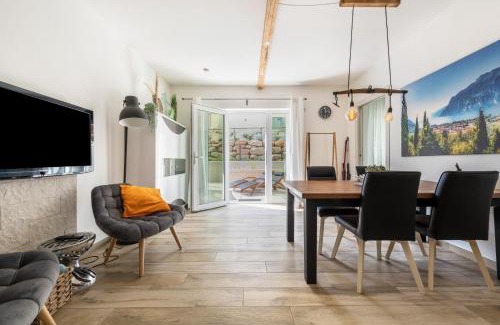 Marciaga Apartamento | Ai Colli garden relax apartment