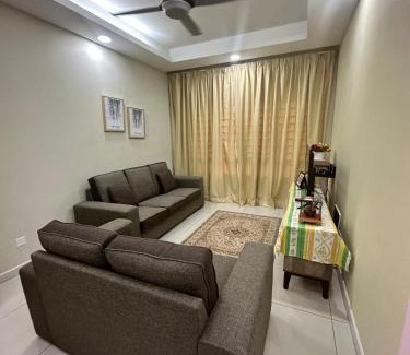 Kampung Sungai Buah Apartamento | AI Homestay at Savanna - Southville