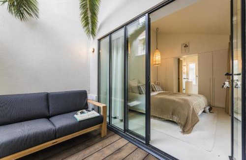 Biarritz Casa | aÏA KEYWEEK Quiet town house