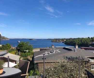 Kristiansand Apartamento | Aid og Svein’ s sentrumsnære panorama hjem