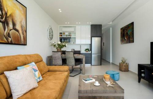 Jounieh Apartamento | Aigue Marine Beachfront - Splendid View Chalets on Jounieh Bay