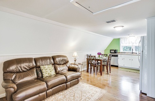 Aiken Apartamento | Aiken Apt w/ Garden-View Balcony: Half-Mi to Dtwn!