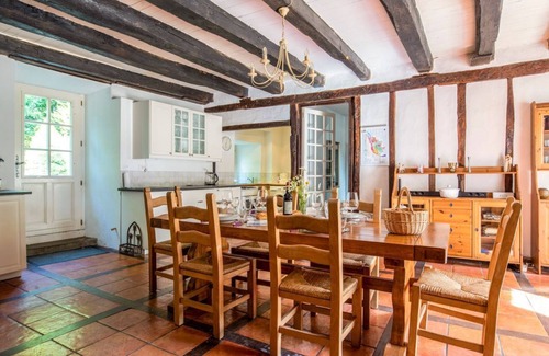 Saint-Pierre-de-Frugie Villa | Aillac Farmhouse - Cuatro Habitaciones Villa, Capacidad 11