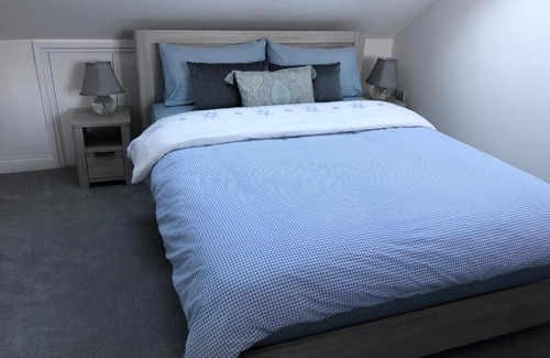Larkswood Casa | Ainslie Loft in Chingford, London