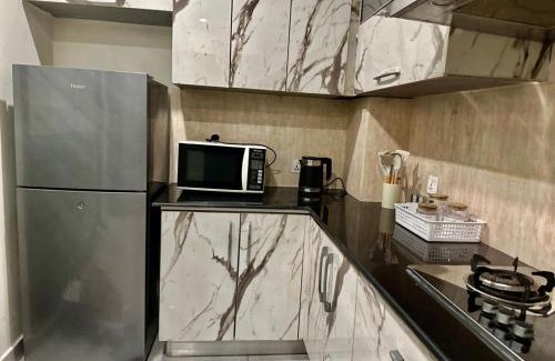 Loralai District Apartamento | Air avenue luxury appartment phase 8 DHA lahore