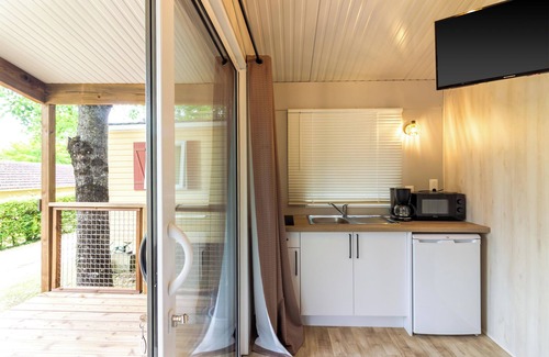 Saint-Martial-de-Nabirat Chalet De Esquí | Casa móvil con aire acondicionado, piscina y estanques – Périgord Noir, cerca de Sarlat