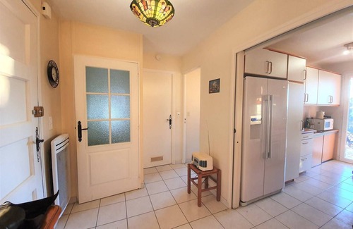 La Bouverie Casa | Villa con Piscina Privada, 5 Habitaciones, 8 Plazas - Climatizada, Vista al Campo y BBQ