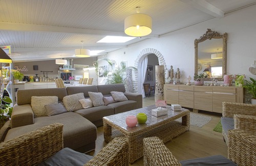 Anglet Villa | Villa 8 ADULTOS, 1 km del mar, piscina privada climatizada int / ext, 4 dormitorios, wifi, tranquilidad