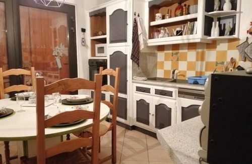 Gensac-sur-Garonne Casa | Air-conditioned vacation home in the countryside in a large family home