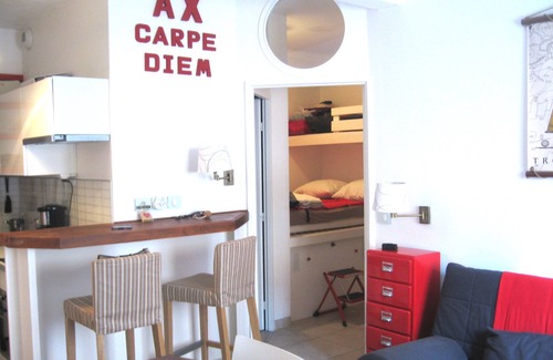 Porquerolles Apartamento | Alquiler de 2 estrellas con aire acondicionado clasificado 3 estrellas cerca de servicios tranquilos