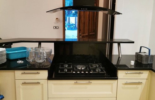 Cuges-les-Pins Casa | Air-conditioned Provencal villa for peaceful vacations with family or friends