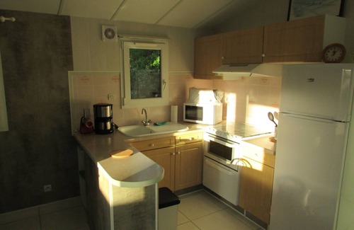 Soulac-sur-Mer Chalet De Esquí | Air-conditioned chalet, heated swimming pool, pets allowed