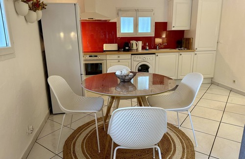 Boulouris-sur-Mer Apartamento | Bel F3 74m2 Bas de Villa 4P en paz. A 1 km del mar y tiendas. Estacionamiento wifi privado.