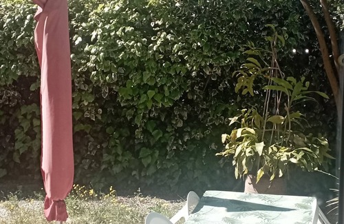 La Crau Apartamento | Air-conditioned ground floor apartment with balcony, small garden and terrace
