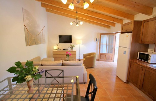 Soller Casa | Casa de vacaciones con aire acondicionado, piscina, terraza, vistas a la montaña y Wi-Fi