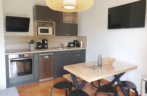 Sainte-Maxime Casa | Air-conditioned Provençal Mazet for 10 people