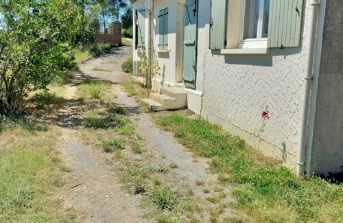 Bessas Casa | Air-conditioned single-storey house on 900 m2 of land in a village in southern Ardèche