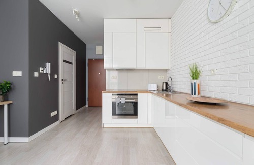 Krakow Apartamento | Air-conditioned studio | Balcony, Parking | Cracow
