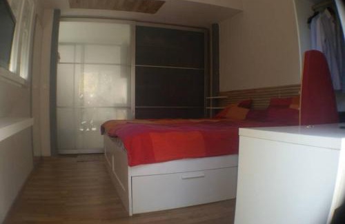 Amarousion Apartamento | Air conditioned STUDIO in quite garden with barbecue Athens