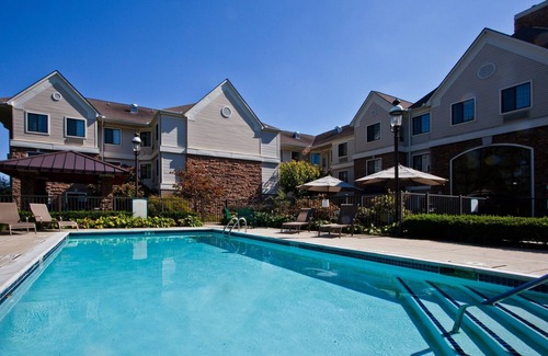 Utica Apartamento | Air-Conditioned Studio | Pool