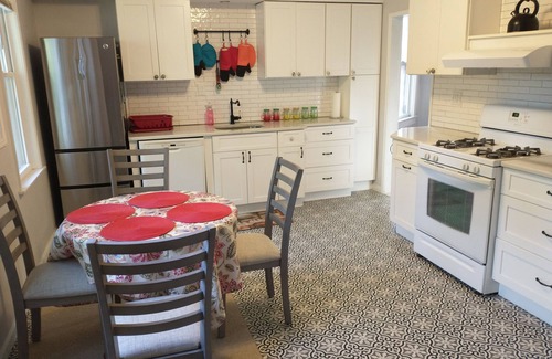 Ridgefield Park Apartamento | Air Conditioned Nice 3 Bedroom Apartment in Duplex 30 Minutes to New York City