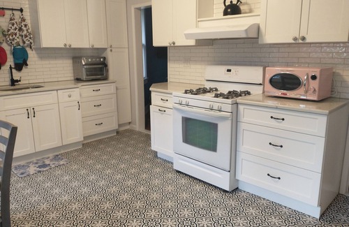 Ridgefield Park Apartamento | Air Conditioned Nice 3 Bedroom Apartment in Duplex 30 Minutes to New York City