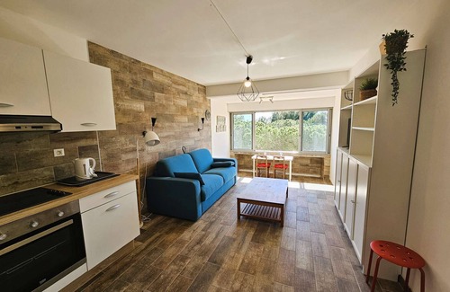 Les Sablettes Apartamento | Air conditioning, fibre connection, in the heart of Les Sablettes, all on foot...