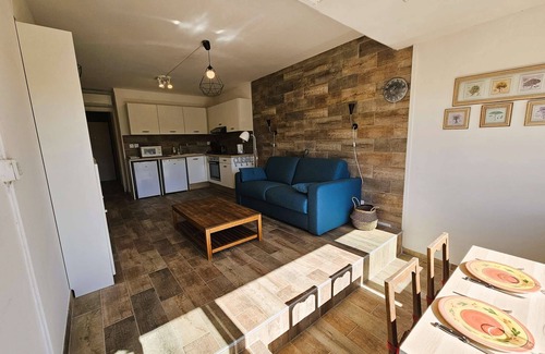 Les Sablettes Apartamento | Air conditioning, fibre connection, in the heart of Les Sablettes, all on foot...