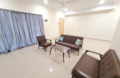 Simpang Casa | Air-home M3 Simpang near Aulong Econsave, 4BR, 10pax, Netflix