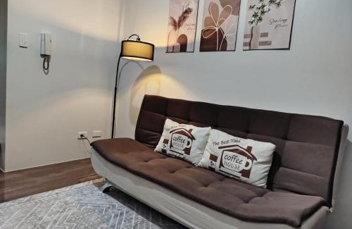 San Antonio Apartamento | Air Makati -CitySkyline View48th witn balcony