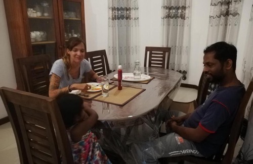 Negombo Cama Y Desayuno | Air Port 5 Minutes Super Clean Upul