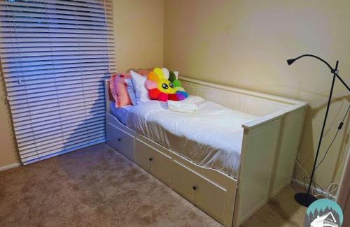 Castle Hill Casa | Aircabin - Castle Hill - 5BR Family House with Pool