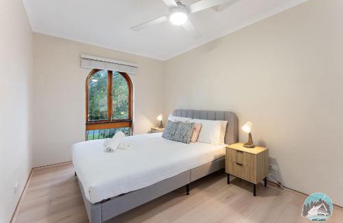 Castle Hill Casa | Aircabin - Castle Hill - 5BR Family House with Pool