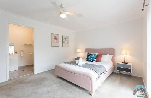 Marayong Casa | Aircabin - Marayong - Convenient - 3 Beds House