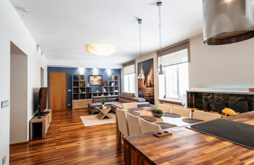 Kesklinn Apartamento | AirHome - Golden Fish