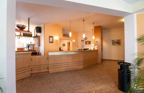 Eil Hotel | Airport Business Hotel Köln